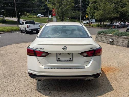 2022 Nissan Altima SR Intelligent AWD
