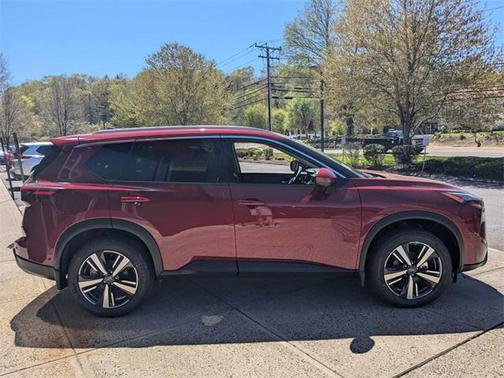 2025 Nissan Rogue SL