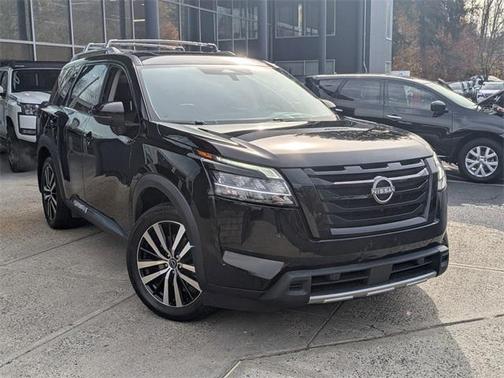 2023 Nissan Pathfinder Platinum 4WD