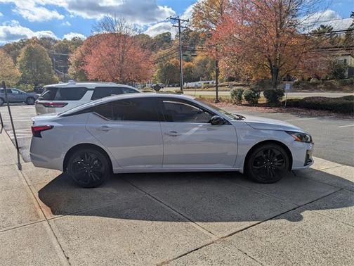 2024 Nissan Altima SR Intelligent AWD
