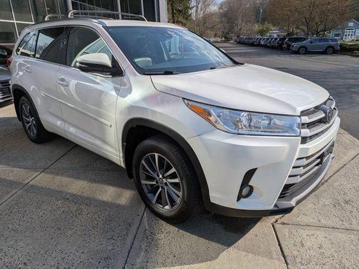 Blizzard Pearl 2018 Toyota Highlander XLE
