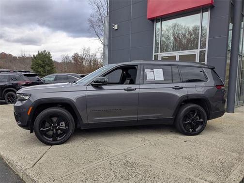 2022 Jeep Grand Cherokee L Altitude