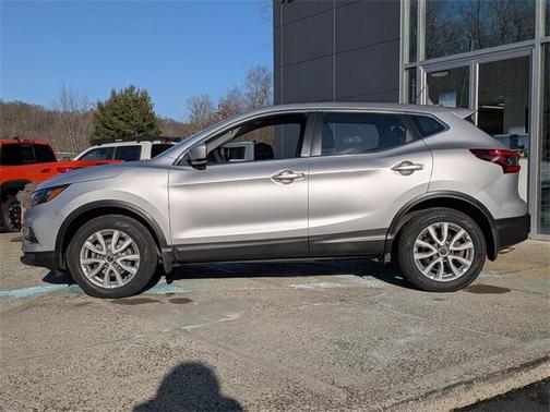 2020 Nissan Rogue Sport S