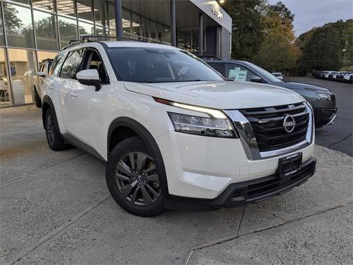 2022 Nissan Pathfinder SV 4WD
