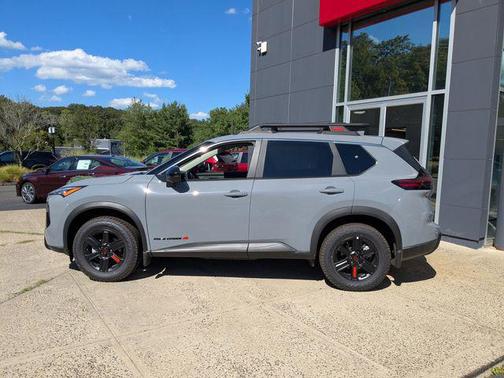 Boulder Gray Pearl 2025 Nissan Rogue Rock Creek