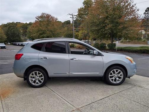 2011 Nissan Rogue SV