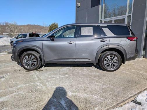 2024 Nissan Pathfinder S 4WD