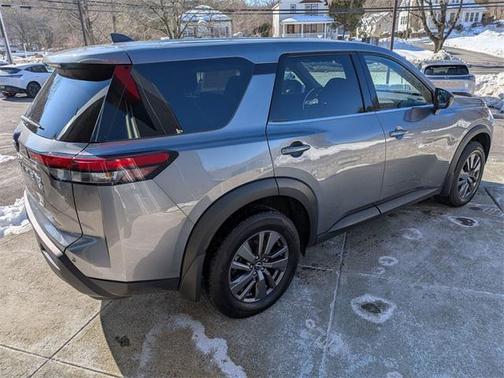 2024 Nissan Pathfinder S 4WD