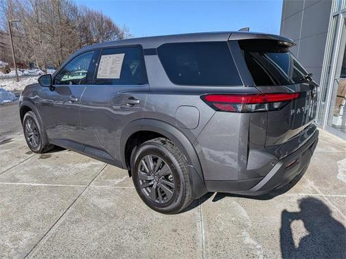 2024 Nissan Pathfinder S 4WD