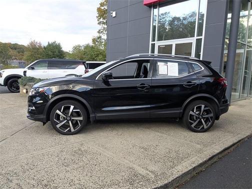 2022 Nissan Rogue Sport SL