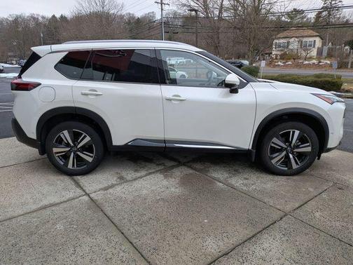 White 2023 Nissan Rogue SL