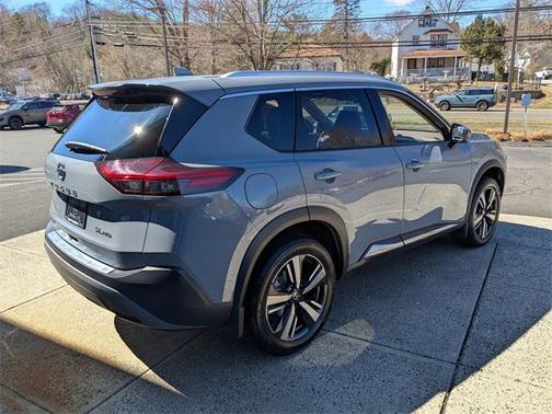 2021 Nissan Rogue SL