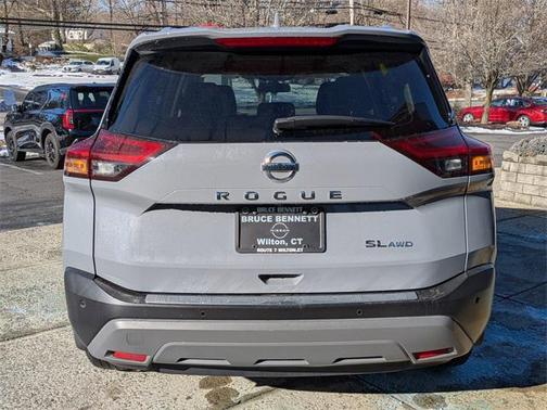 2021 Nissan Rogue SL