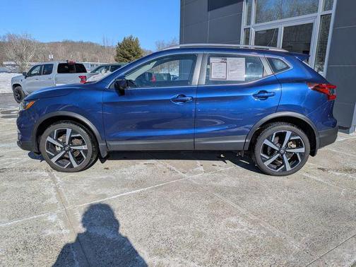 2022 Nissan Rogue Sport SL