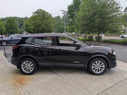2020 Nissan Rogue Sport SV
