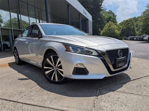 2022 Nissan Altima SR Intelligent AWD
