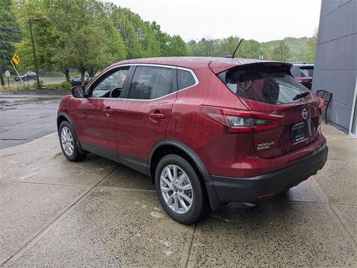 2022 Nissan Rogue Sport S