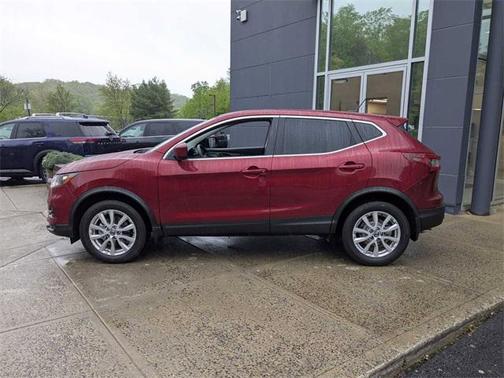 2022 Nissan Rogue Sport S