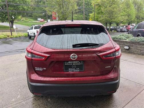 2022 Nissan Rogue Sport S