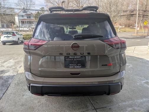2025 Nissan Rogue Rock Creek
