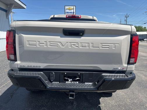 White Sands 2026 Chevrolet Colorado ZR2