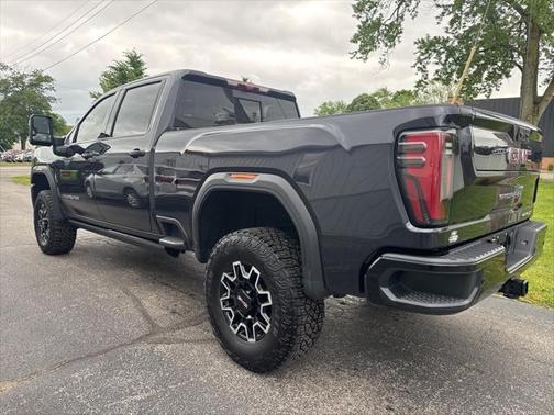 2024 GMC Sierra 2500 AT4