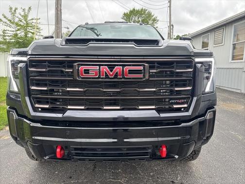 2024 GMC Sierra 2500 AT4