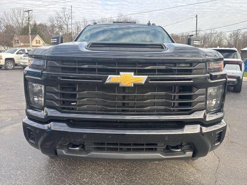 2025 Chevrolet Silverado 2500 Custom