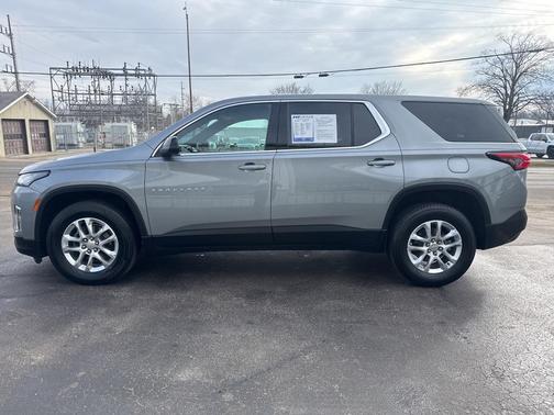 2023 Chevrolet Traverse LS