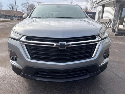 2023 Chevrolet Traverse LS