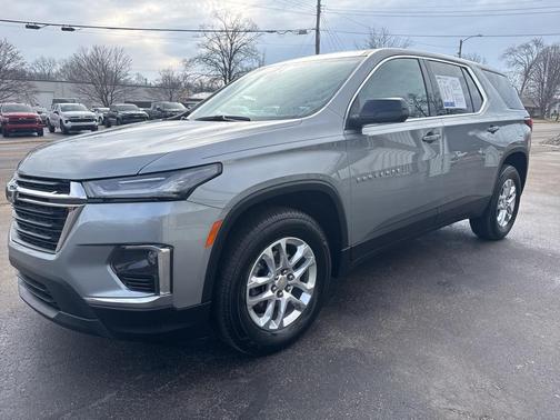 2023 Chevrolet Traverse LS