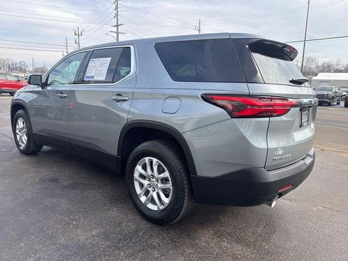 2023 Chevrolet Traverse LS