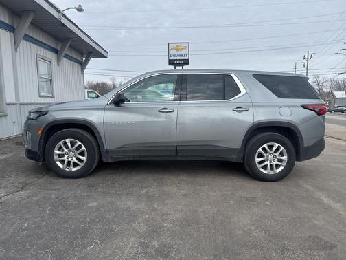 2023 Chevrolet Traverse LS
