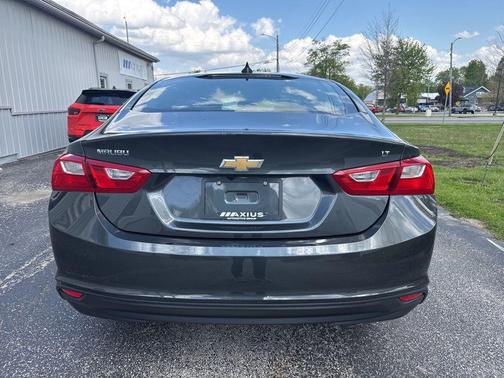 Nightfall Gray Metallic 2018 Chevrolet Malibu LT