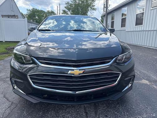 Nightfall Gray Metallic 2018 Chevrolet Malibu LT