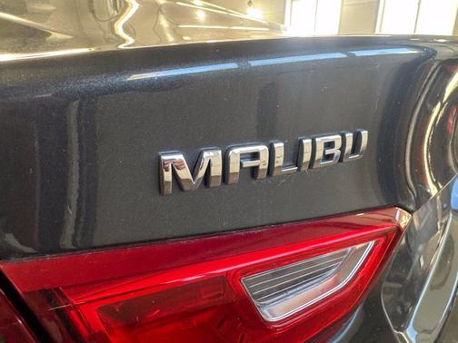 Nightfall Gray Metallic 2018 Chevrolet Malibu 1LS
