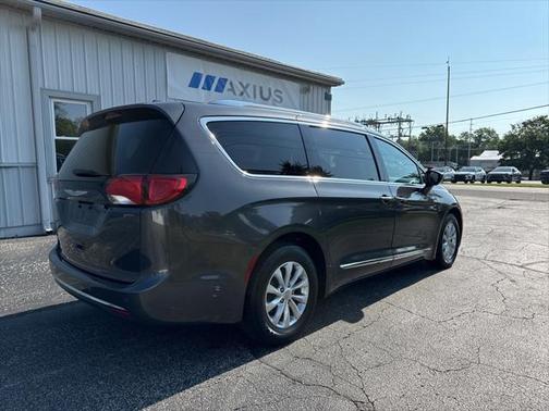 2018 Chrysler Pacifica Touring-L Plus