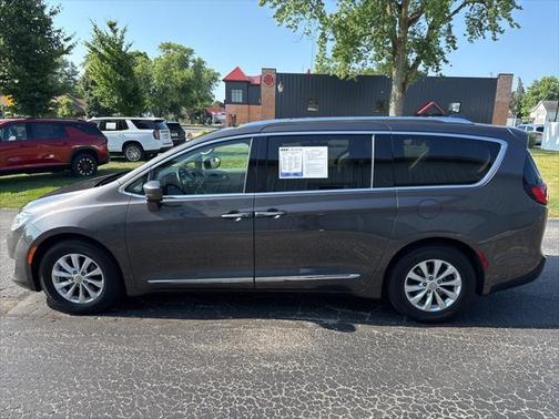 2018 Chrysler Pacifica Touring-L Plus
