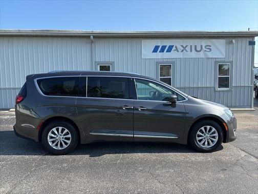 2018 Chrysler Pacifica Touring-L Plus