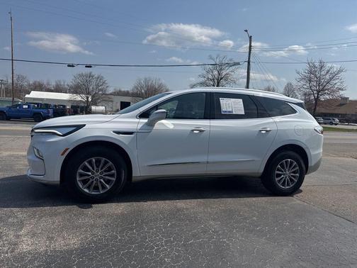 2024 Buick Enclave Essence AWD