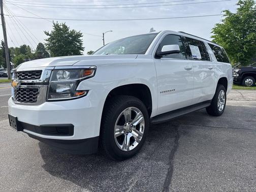 Summit White 2018 Chevrolet Suburban LT