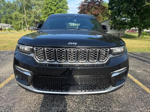 2023 Jeep Grand Cherokee Summit