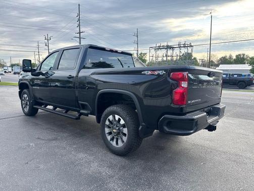Black 2026 Chevrolet Silverado 2500 Custom