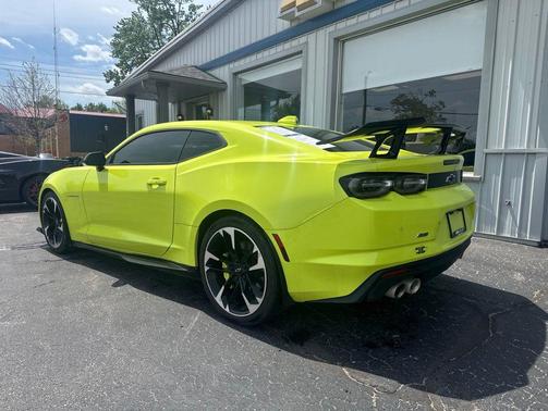 Shock 2020 Chevrolet Camaro 2SS