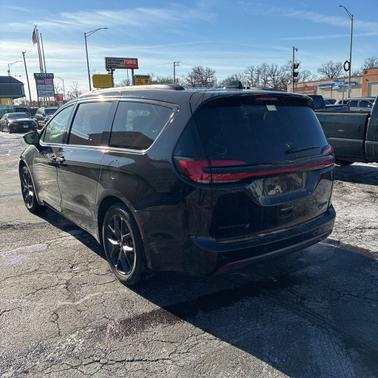 2025 Chrysler Pacifica Limited