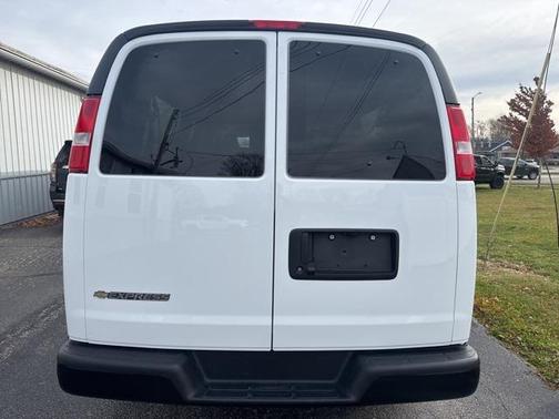 2025 Chevrolet Express 3500 RWD 3500 Extended Wheelbase LS