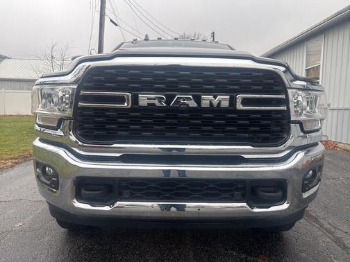 2023 RAM 3500 Big Horn Crew Cab 4x4 8' Box