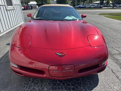 2004 Chevrolet Corvette Base