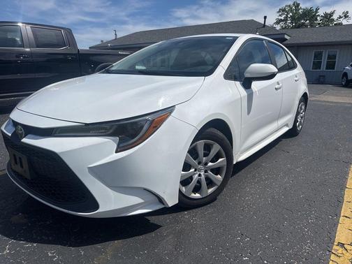 White 2022 Toyota Corolla LE