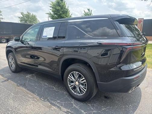 2024 Chevrolet Traverse LS
